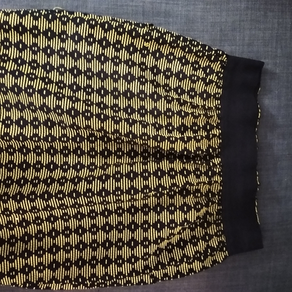 Skirt - Picture 6 of 9